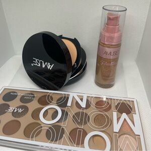 Muse Foundation and Eyeshadow Palette Set